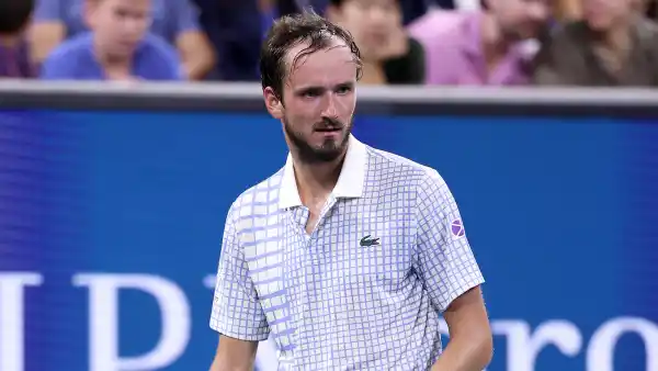 FEATURE Tennis Star Daniil Medvedev Smashes Racket in 2025 US Open Meltdown