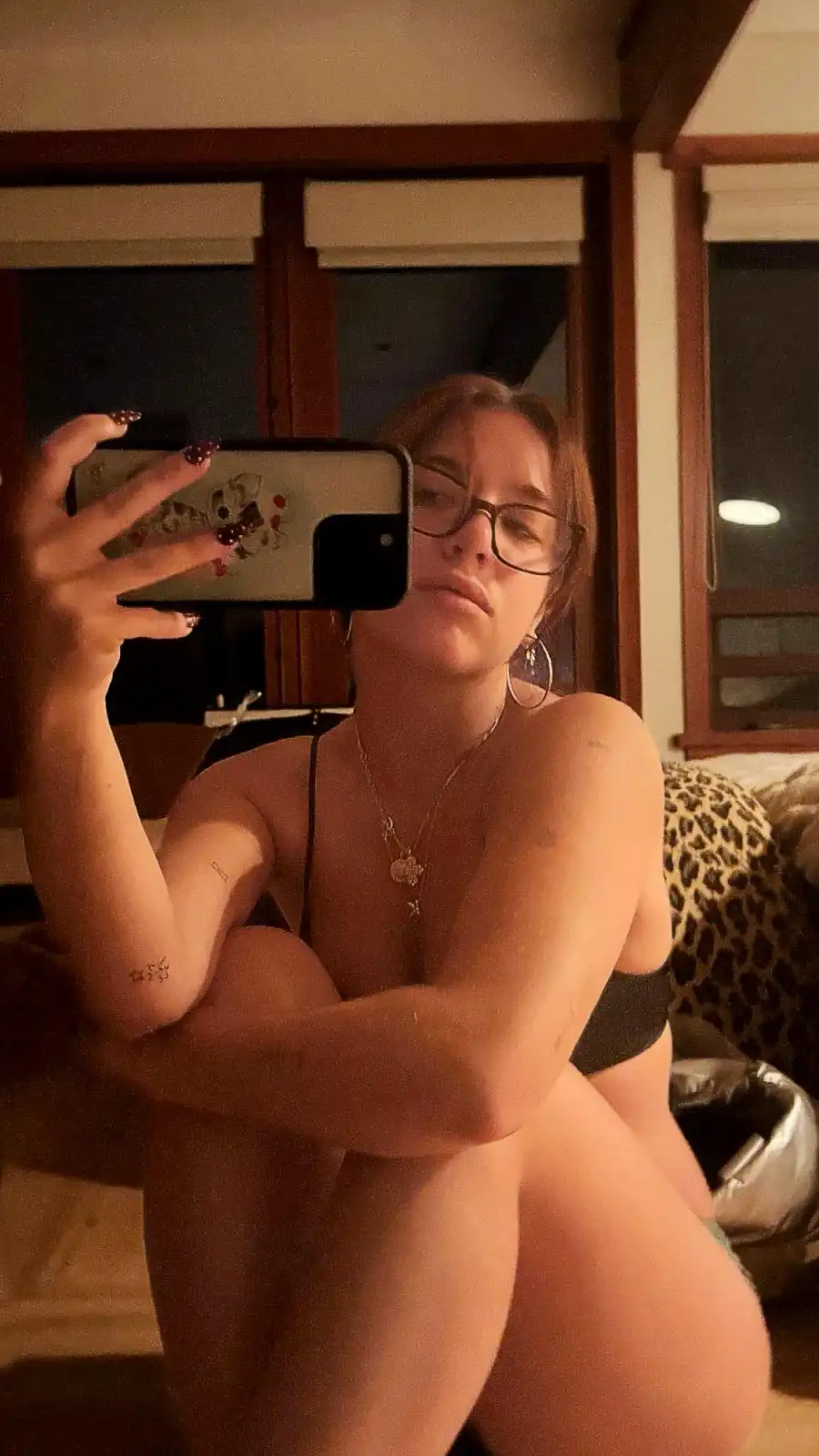 Update Stars in Lingerie Kenzie Ziegler 002