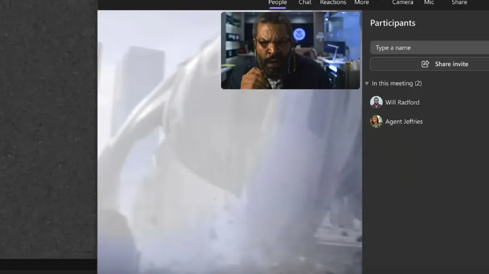 Ice Cube pretends to be horrified in War of the Worlds