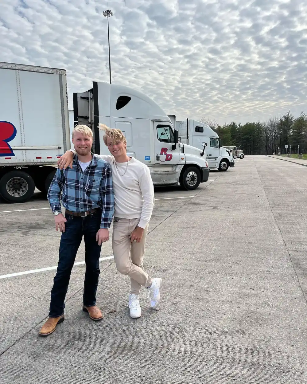 Welcome to Plathville Recap Ethan Asks Zac If He Is Gay