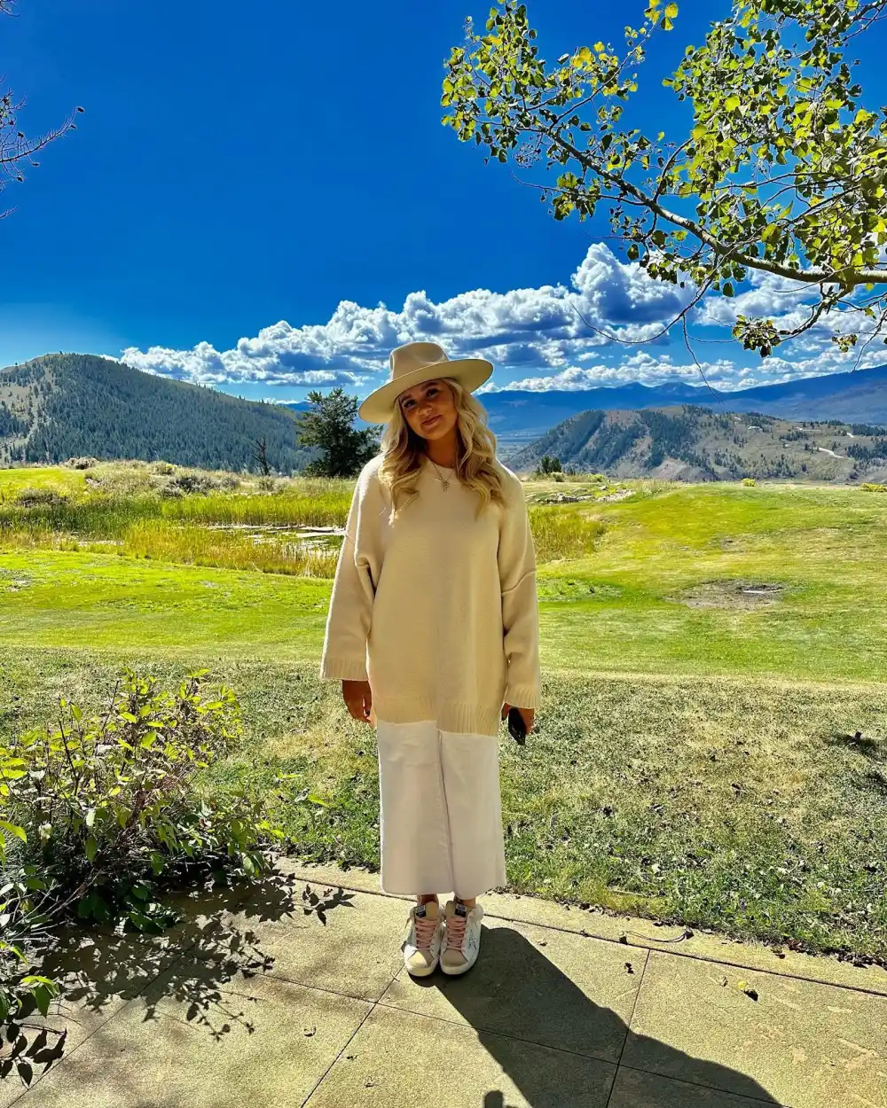 Who Is Bachelorettes Emily Maynards Eldest Daughter Meet Ricki Hendrick 2