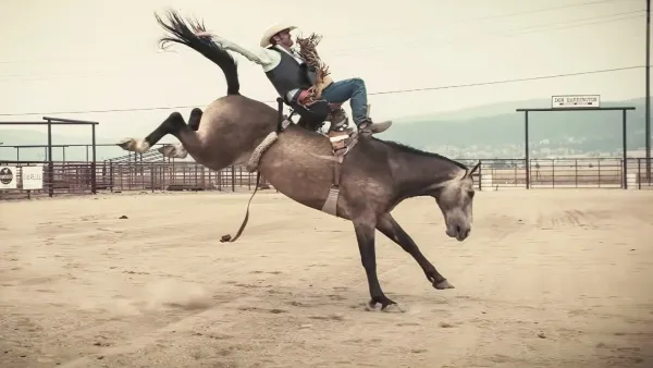 Wyatt Russell in Broke