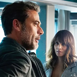 Jeffrey Dean Morgan and Halle Berry in Extant