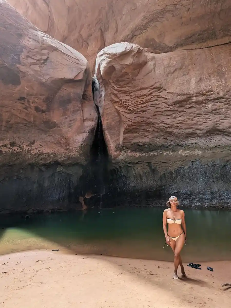 See Halle Berry's Incredible Body Through the Years: Toned Abs, Baby Bumps, More