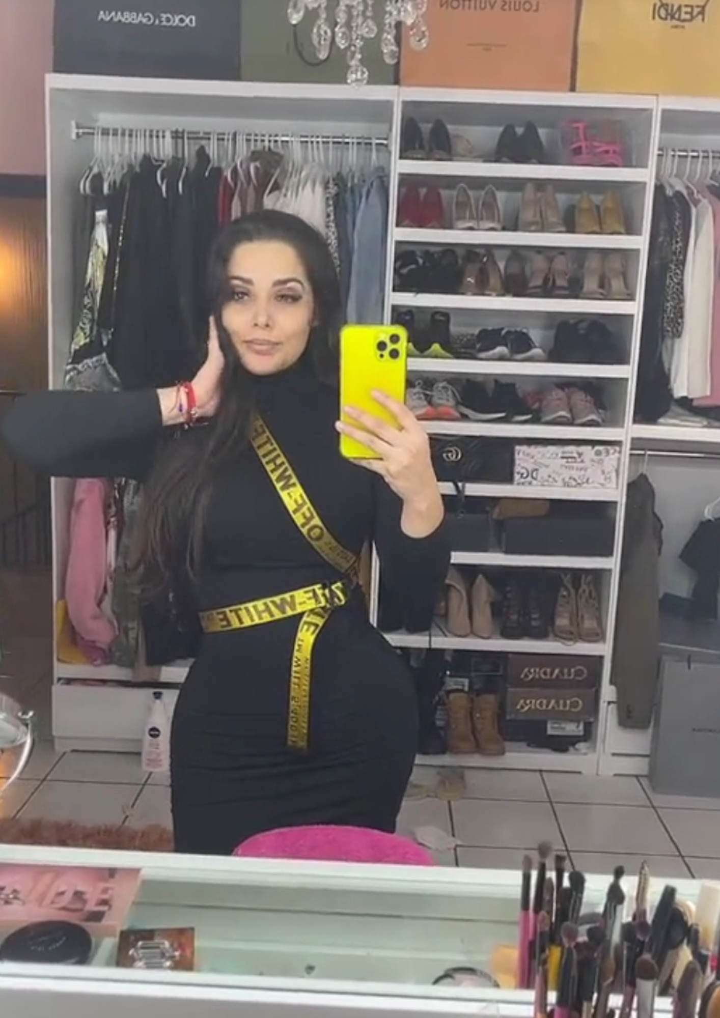 TikTok Star, 32, Found Dead in Car With Husband and 2 Children: Report