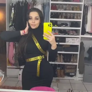 TikTok Star, 32, Found Dead in Car With Husband and 2 Children: Report