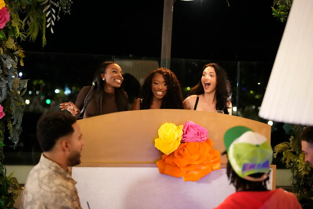 Love Island USA's JaNa Joked About PPG Group Chat Before Kenny Split