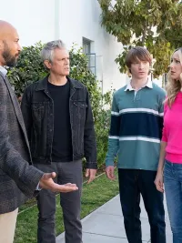 Keegan Michael Key, Johnny Knoxville, Calum Worthy and Judy Greer in Reboot