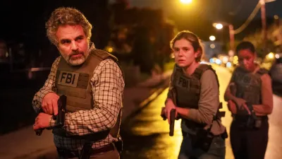 Mark Ruffalo and Alison Oliver in Task