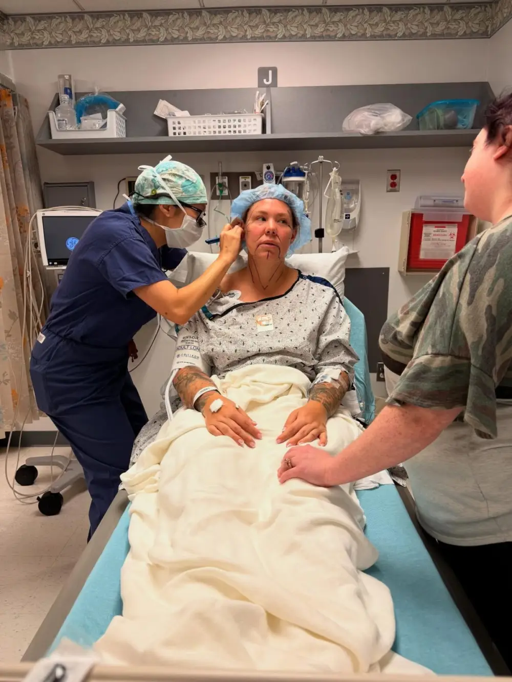 Teen Moms Kailyn Lowry Documents the Farewell Tour for the Double Chin Before Surgery