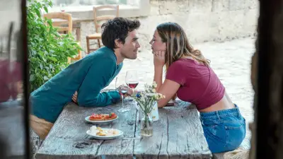 KJ Apa and Madelyn Cline in The Map That Leads to You