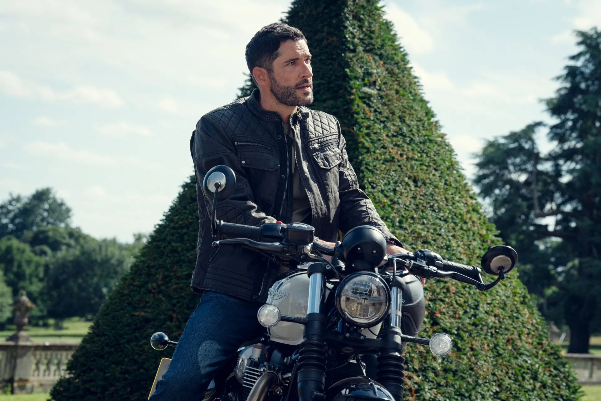 Tom Ellis in The Thursday Murder Club