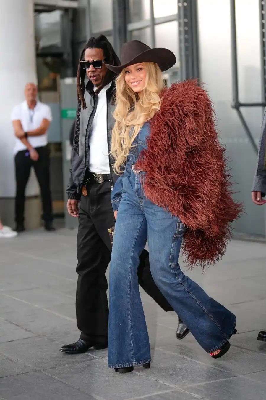 Beyonces Iconic Looks Over the Years