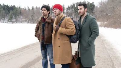 176144_0881_r_68362130-A-Very-Jonas-Christmas-Movie