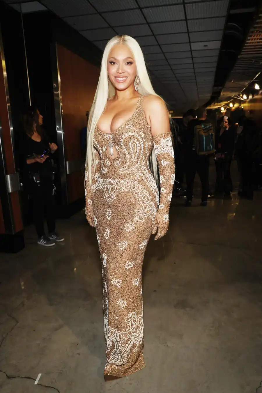 Beyonces Iconic Looks Over the Years