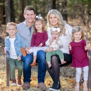 Erin Bates and Husband CErin Bates and Husband Chads Quotes About Wanting a Big Family After 7th Babyhad's Quotes About Wanting a Big Family After 7th Baby