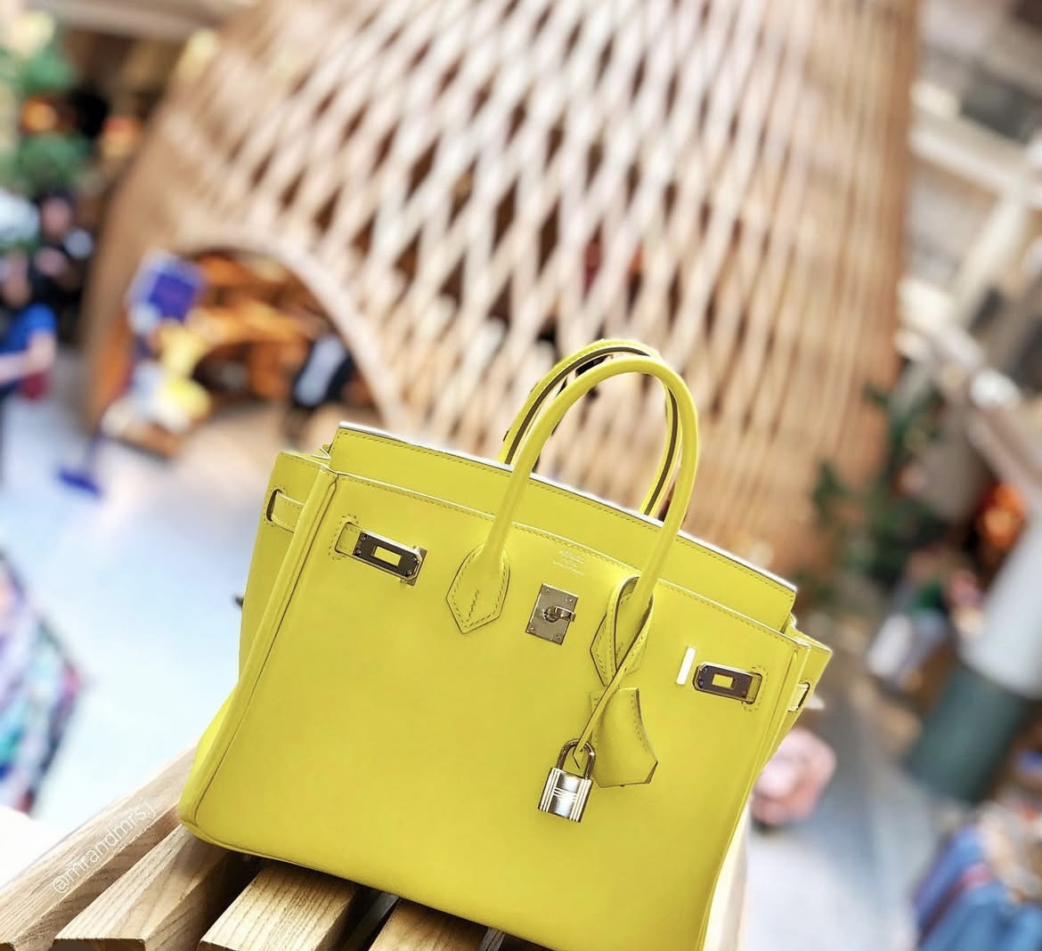 Hermès shopping for quota bag in Paris is the Kelly Picnic discontinued should I follow SA to new location