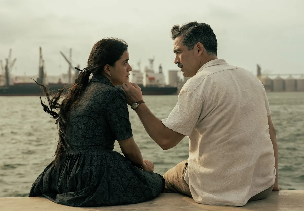 Paulina Gaitán, como Serafina Baladro y Alfonso Herrera como Simón Corona en Las Muertas