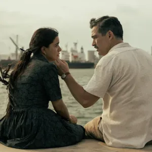 Paulina Gaitán, como Serafina Baladro y Alfonso Herrera como Simón Corona en Las Muertas