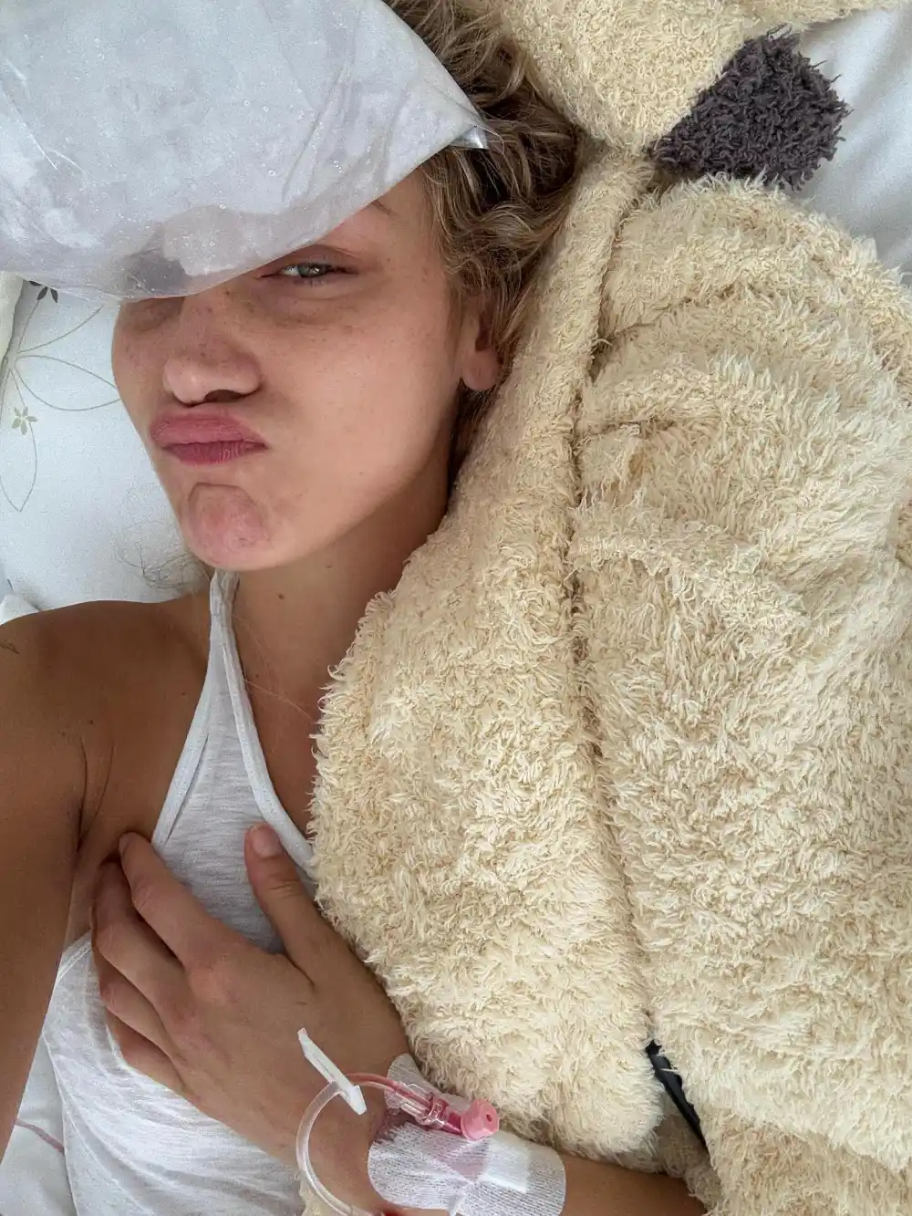 Bella Hadid Explains Being MIA Amid Lyme Disease Battle By Sharing Photos From the Hospital image 2740339