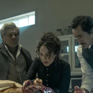 Dagoberto Gama, Camila Sodi y Demián Bichir en la serie El Dentista