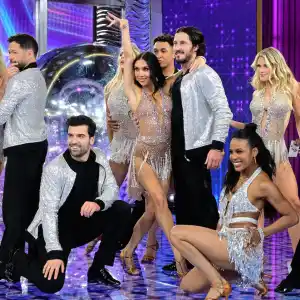 DWTS-Pros-feature-178841__PL00328