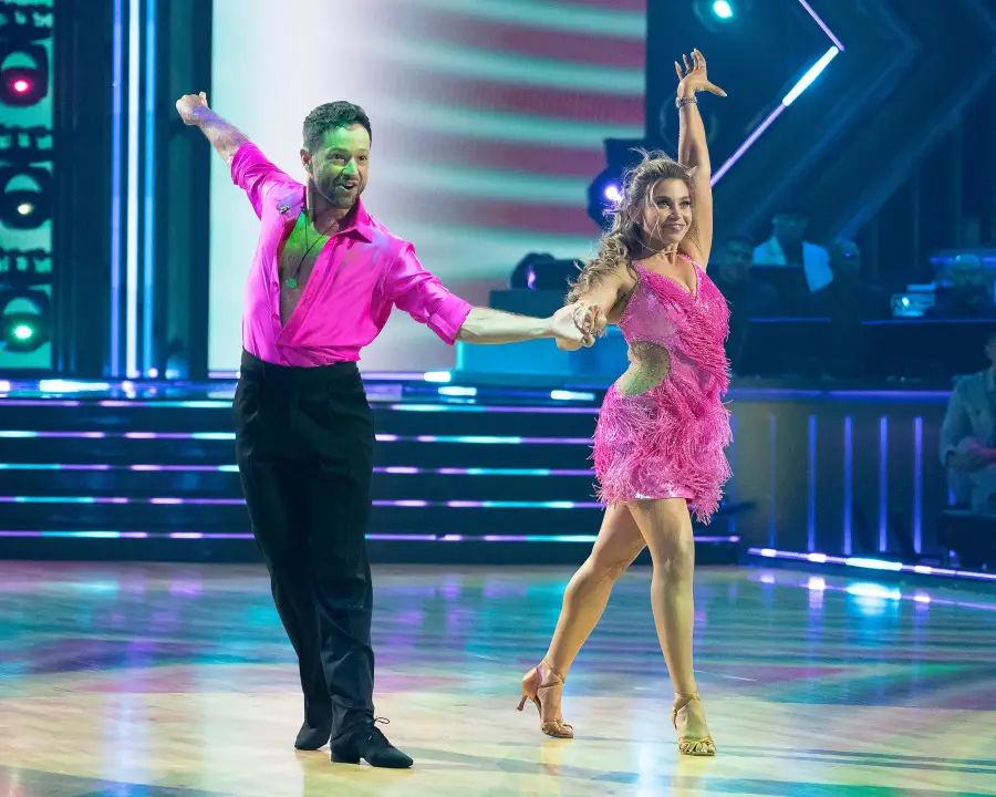 Danielle Fishel and Pasha Pashkov Dancing With the Stars One Hit Wonder