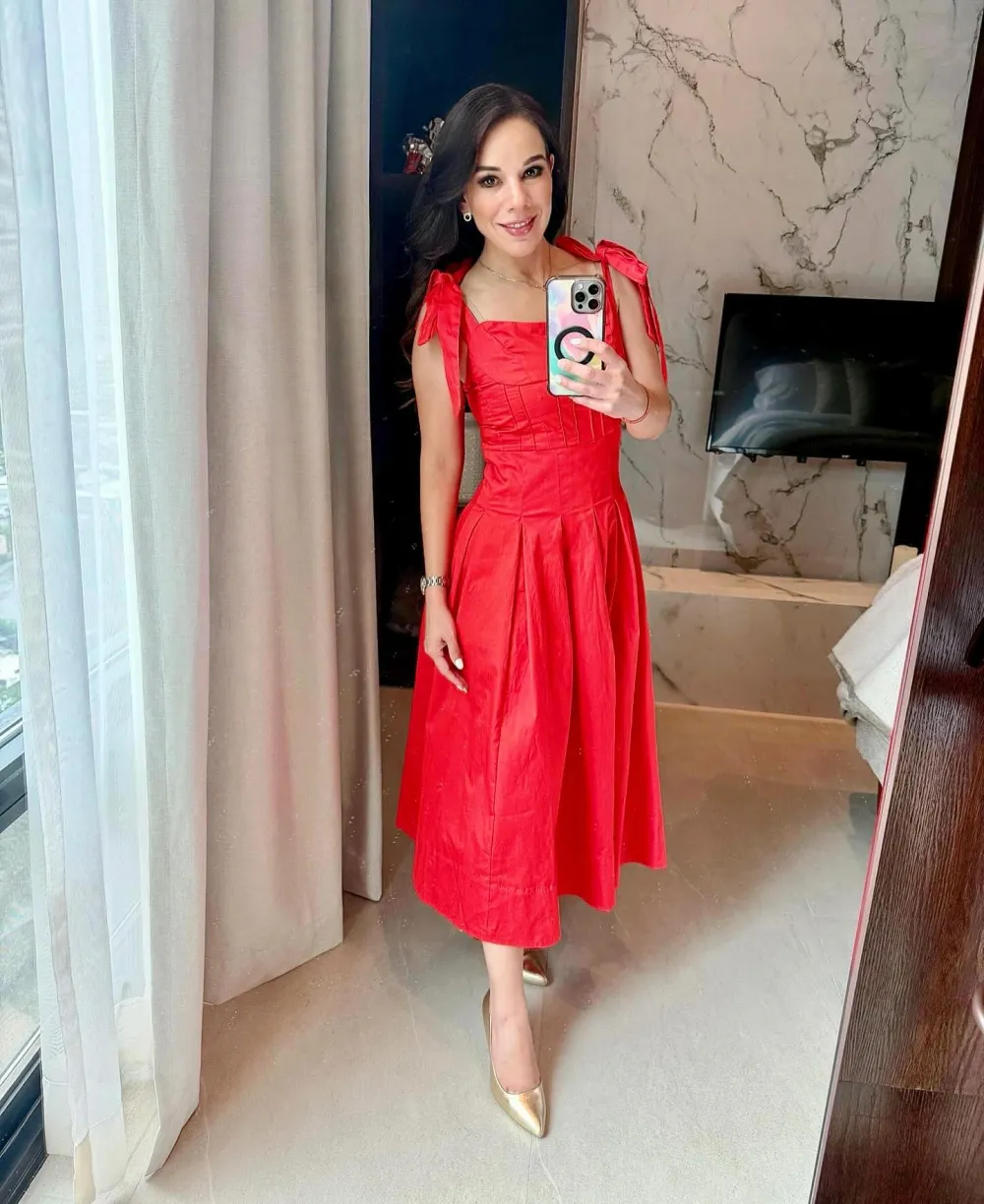 Debora Estrella Instagram image 1412818