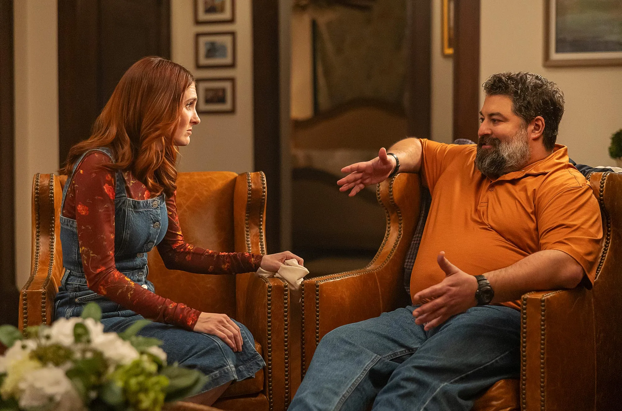 English Teacher s Stephanie Koenig Says Gwen and Markie s Story Will Get Juicier in Season 2 ET_204_01589r