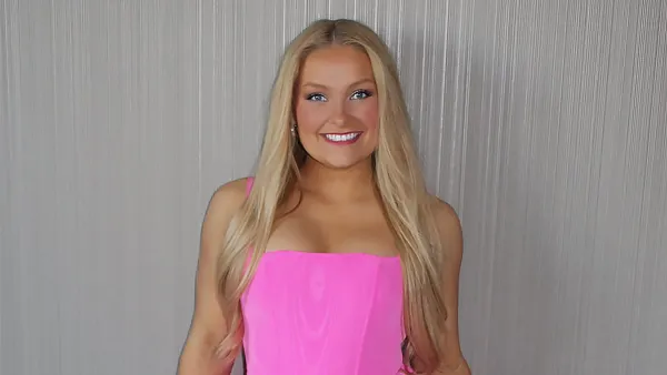 Arrest Warrant Issued for Kentucky Cheerleader Laken Snelling After Manslaughter Indictment