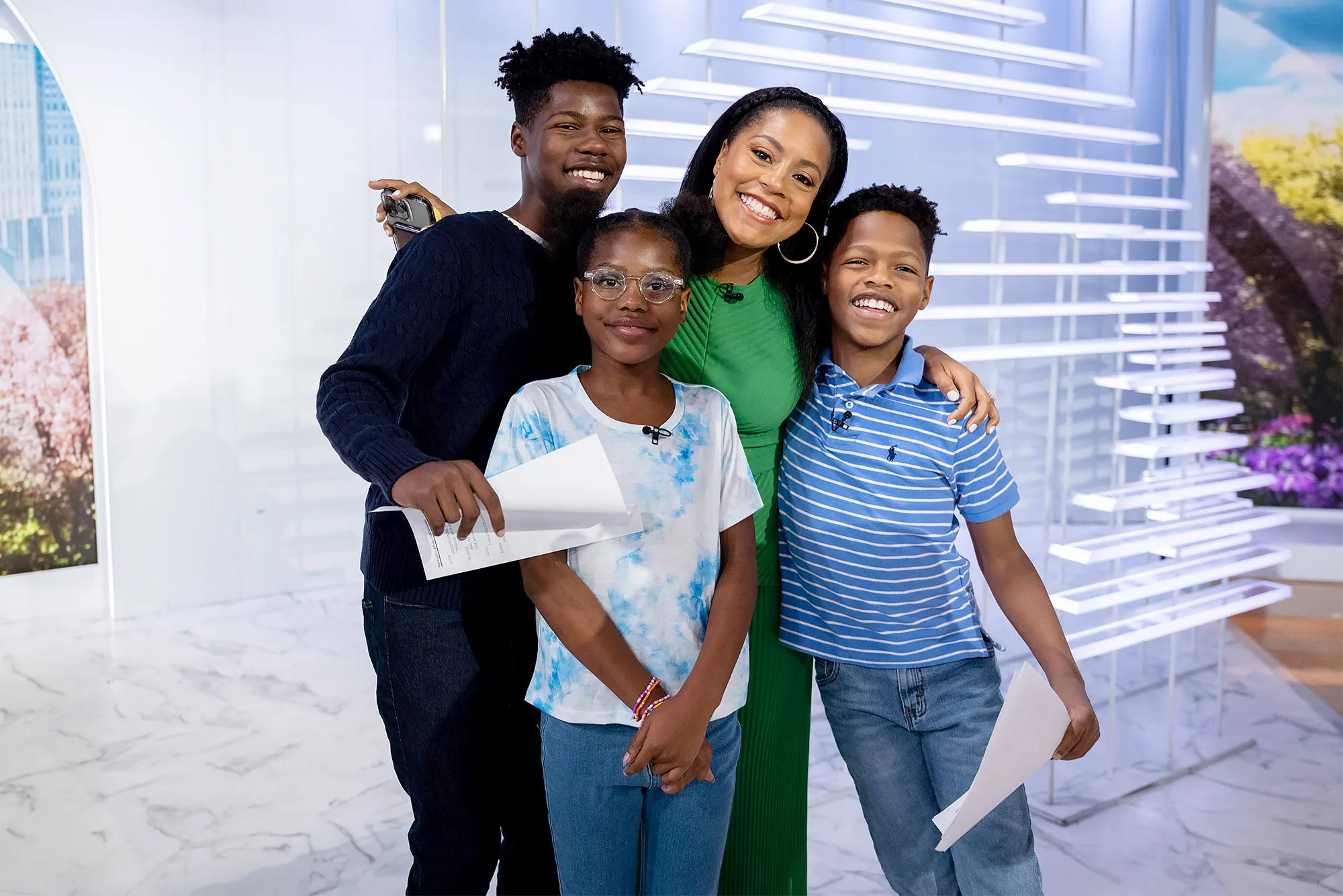 Feature Sheinelle Jones Feels A Little Pressure Raising Kids After Husband Death