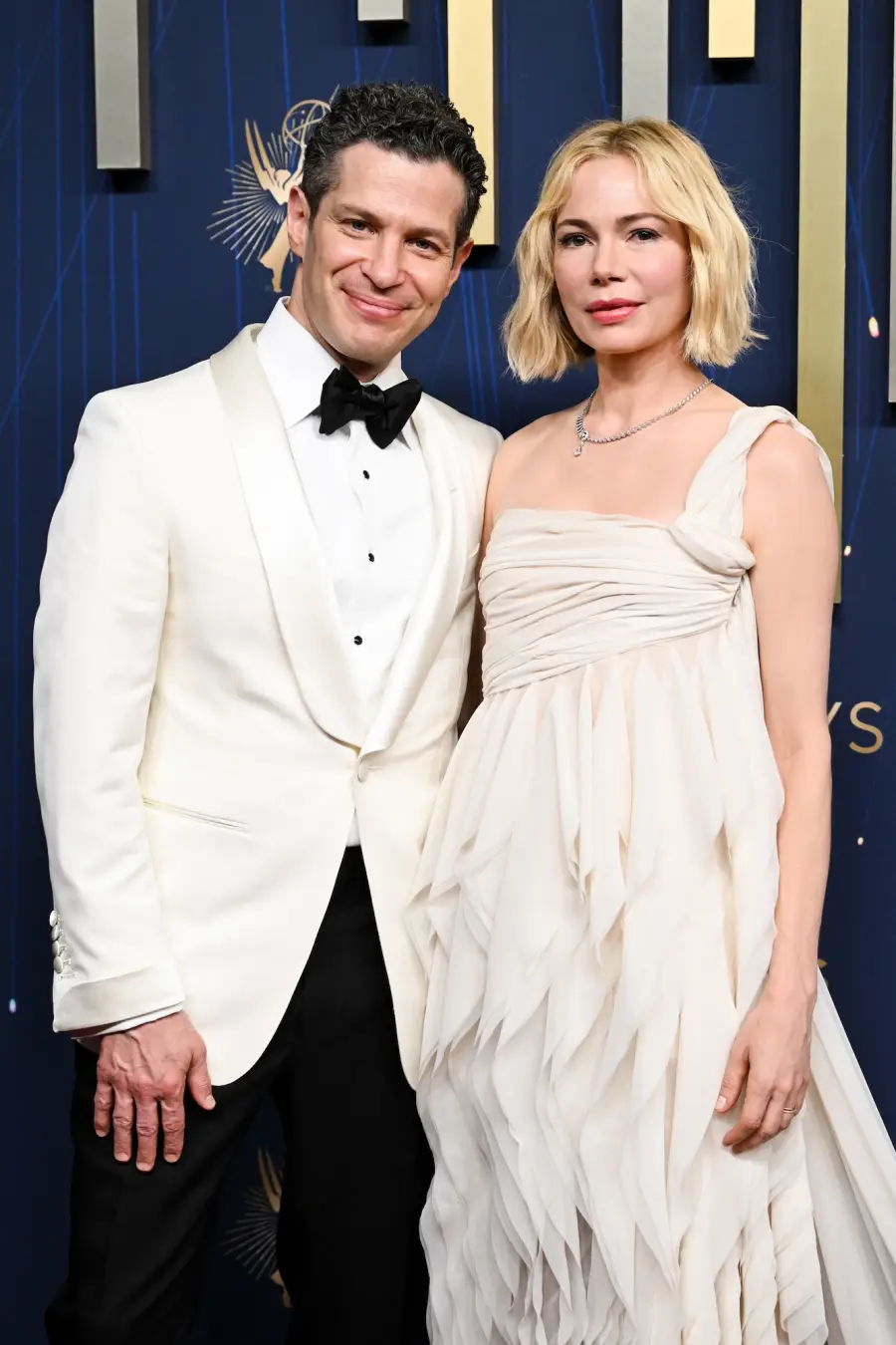 Gallery Hottest Couples at the 2025 Emmy Awards