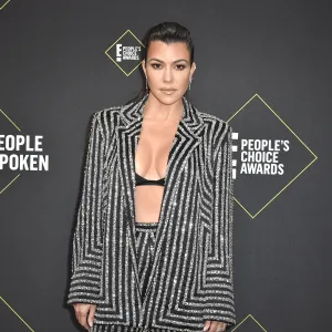SANTA MONICA, CALIFORNIA - NOVEMBER 10: Kourtney Kardashian attends 2019 E! People's Choice Awards - Arrivals at The Barker Hanger on November 10, 2019 in Santa Monica, California. (Photo by David Crotty/Patrick McMullan via Getty Images)