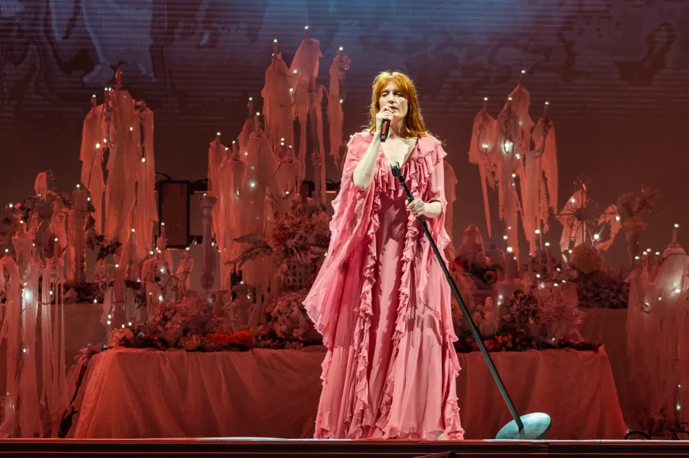 GettyImages-1606994625-Florence-Welch-Nearly-Died-From-Ectopic-Pregnancy