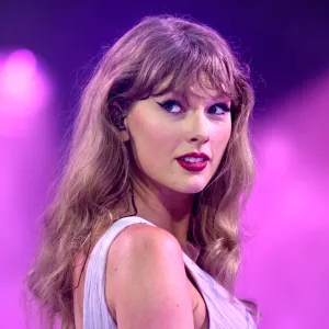 Taylor Swift Steals the Show at Travis Kelces NFL Game Despite Skipping It