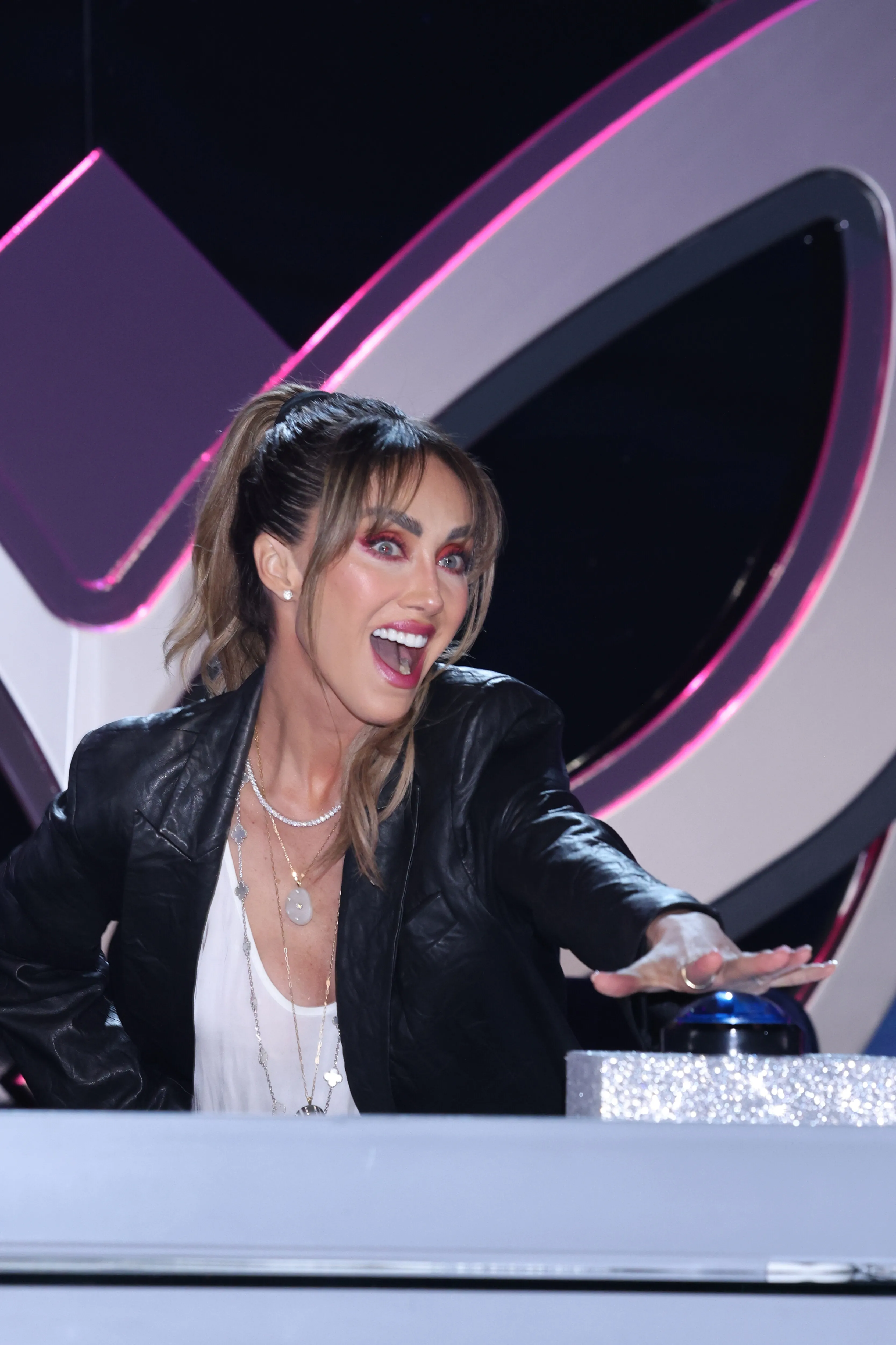 Anahí en '¿Quién es la Máscara 2024? Temporada 6'.