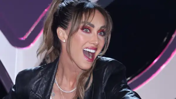 Anahí en '¿Quién es la Máscara 2024? Temporada 6'.