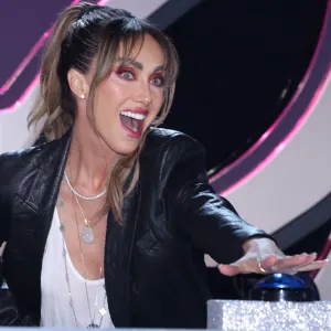 Anahí en '¿Quién es la Máscara 2024? Temporada 6'.