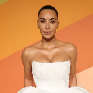 Kim Kardashian Shares Exactly How She Stays So Toned — and Announces NikeSkims