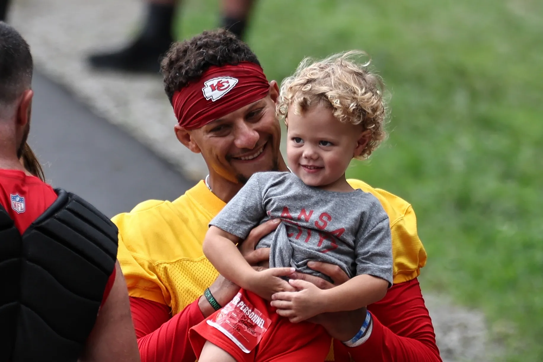 GettyImages-2227113491-Patrick-Mahomes-Bronze