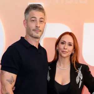 GettyImages-2233248733-Jennifer-Love-Hewitt-and-Brian-Hallisay-Enjoy-Rare-Red-Carpet-Date-Night.jpg