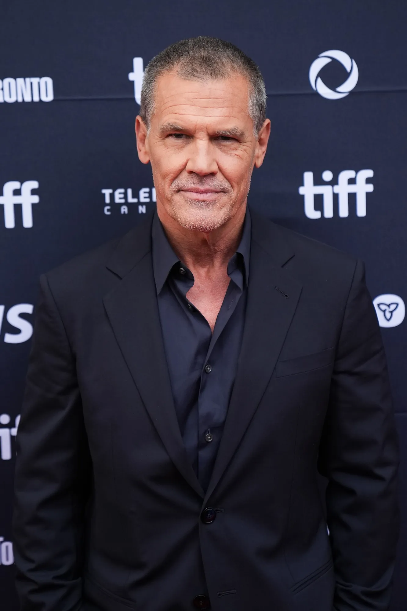Josh Brolin Jokingly Compares ‘Knives Out 3’ Cast Chemistry to ‘An Orgy’