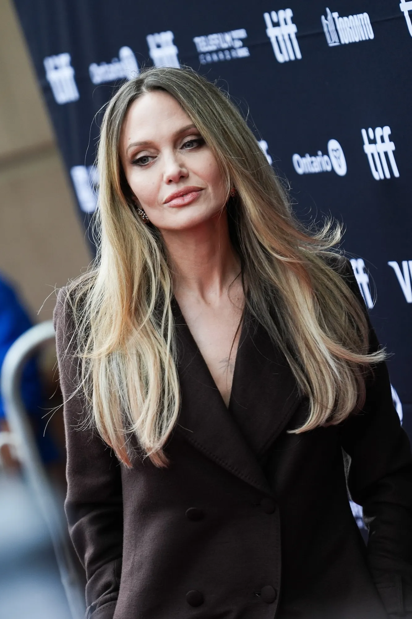 GettyImages-2233673234-Jolie.jpg