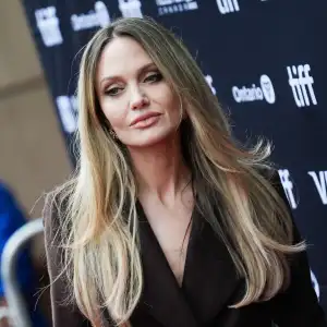 GettyImages-2233673234-Jolie.jpg