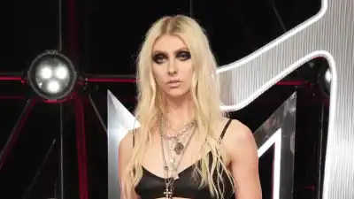 Taylor Momsen Reveals How She Got Fit to Go Nude in For I Am Death Music Video