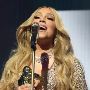 Mariah Carey Pokes Fun at Long Wait to Receive Video Vanguard Award at 2025 MTV Video Music Awards