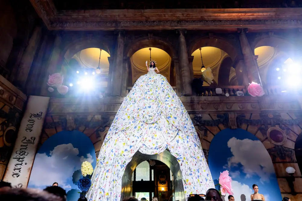 Inside Stacey Bendet&rsquo;s &lsquo;American Women&rsquo; Alice + Olivia Spring 2025 Show: Updating &lsquo;Sportswear&rsquo;