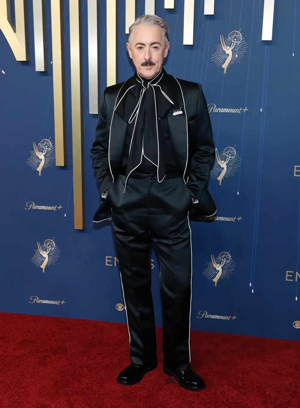 Alan Cummings Thanks the Crazy Cast of The Traitors After 2025 Emmy Awards Win