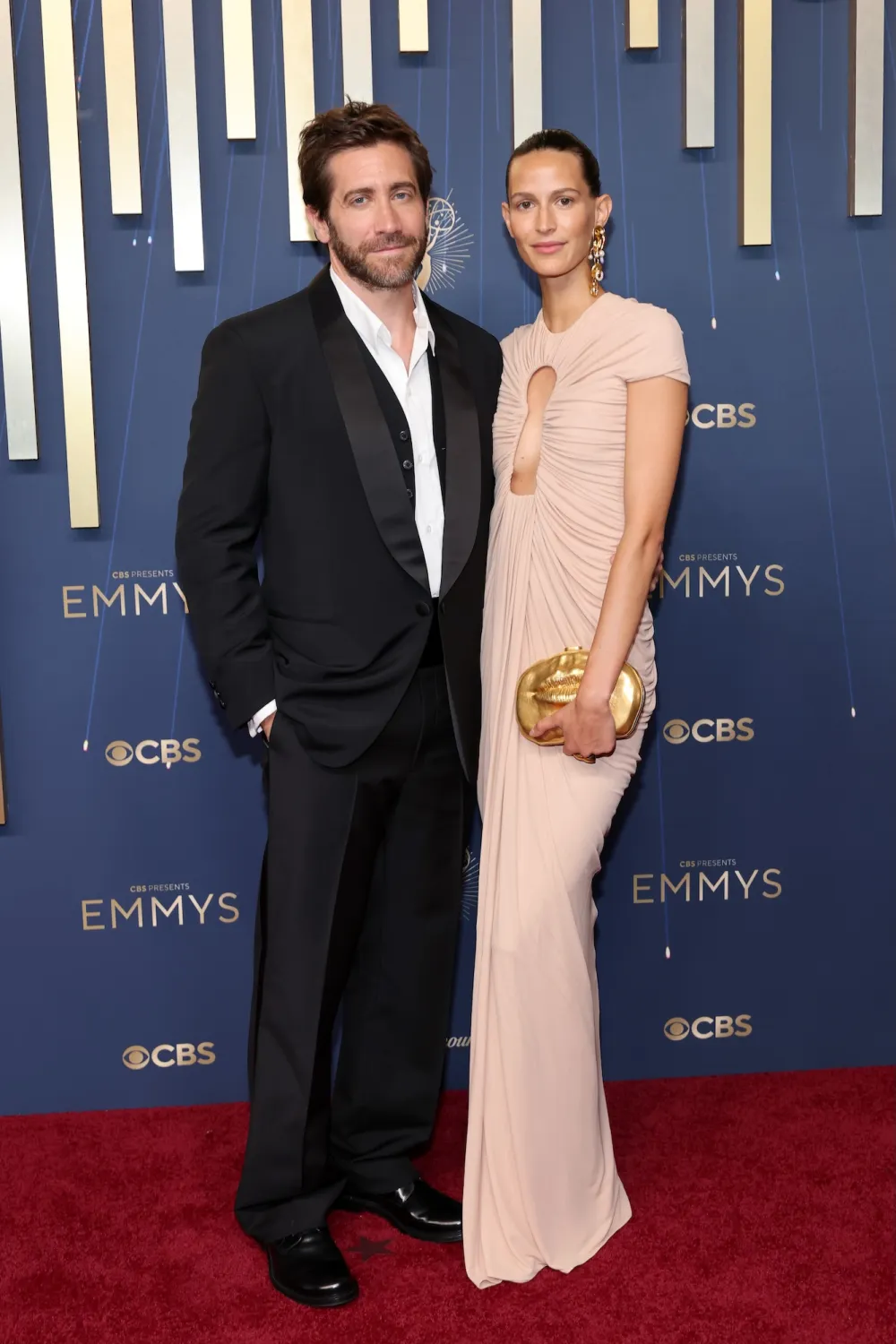 GettyImages-2235450115 Jake Gyllenhaal and GF Jeanne Cadieu Enjoy Date Night at 2025 Emmys