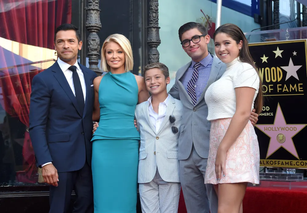 Mark Consuelos Recalls Spontaneous Proposal to Kelly Ripa After Brief Split